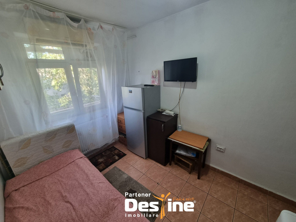 Piața Nicolina – Garsonieră 11mp, dotată cu AC, aproape de Iulius & Palas Mall