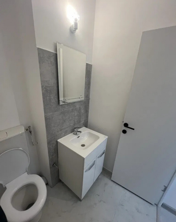 Apartament 3 camere etajul 1, Tractorul