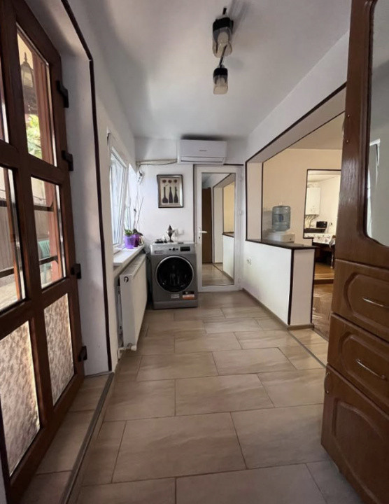 Casă la sol 5 camere, 195 mp, garaj, curte – Constanța