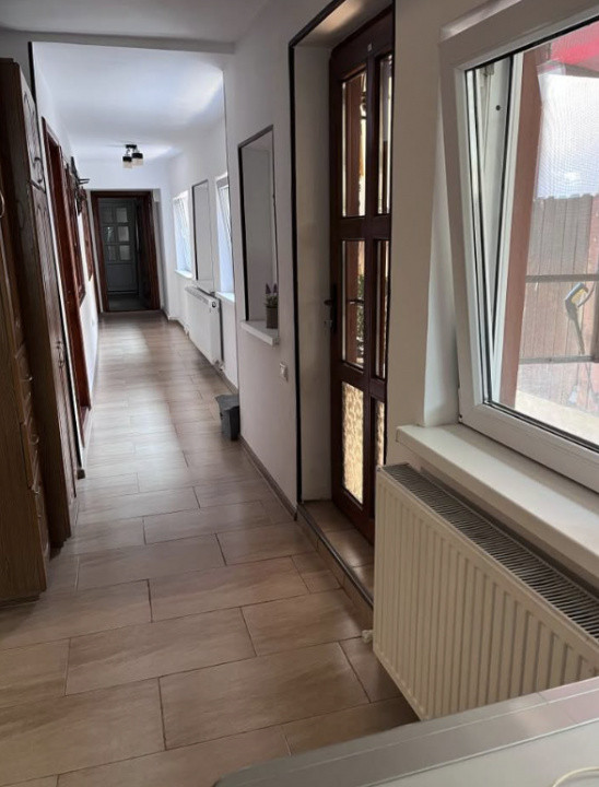 Casă la sol 5 camere, 195 mp, garaj, curte – Constanța