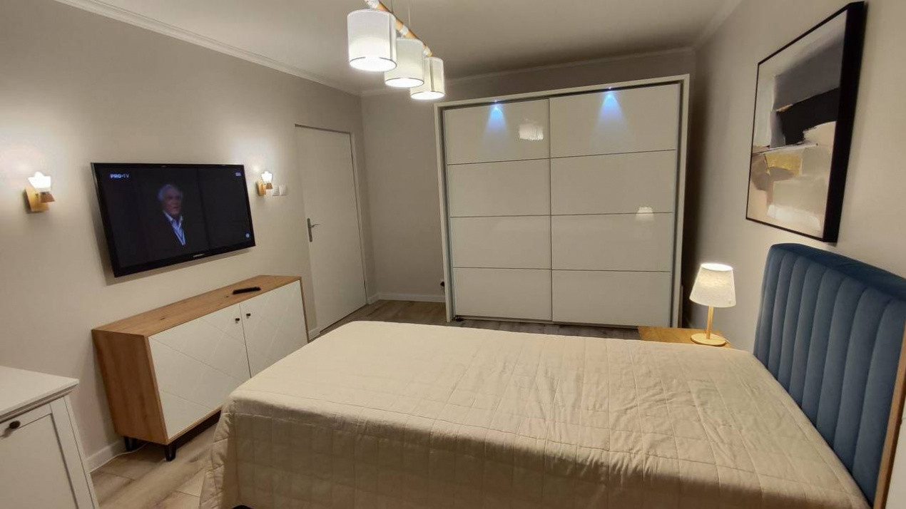 Vand apartament 3 camere Dacia