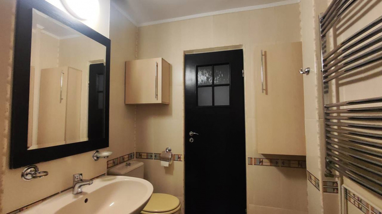 Vand apartament 3 camere Dacia