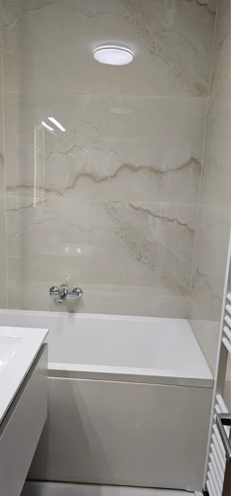 Apartament 2 camere 55 mp, etajul 2, zona Calea Bucuresti