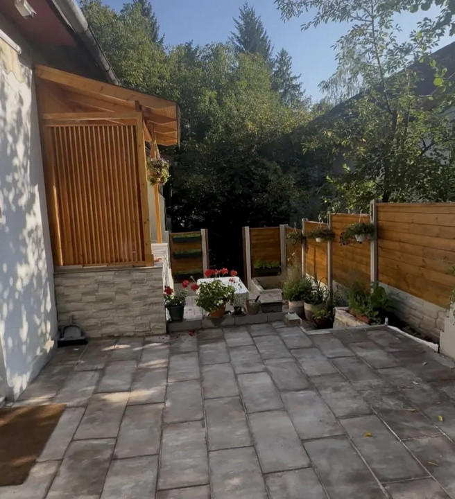 Apartament 2,5 camere 65 MP, cu gradina 200 mp, Central