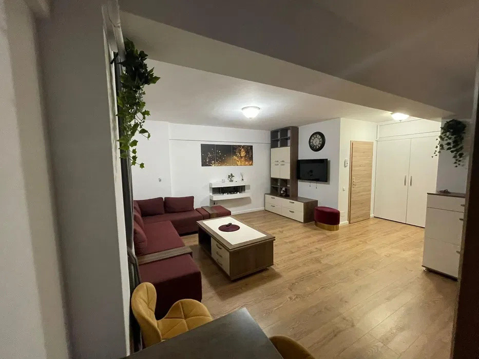 Apartament 2 camere 50 mp, parter, Tractorul