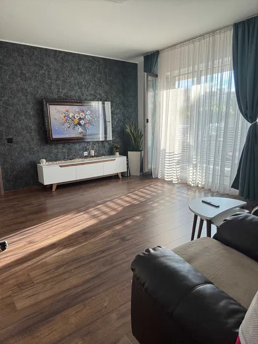 Apartament 2 camere 56 mp, partre, Tractorul