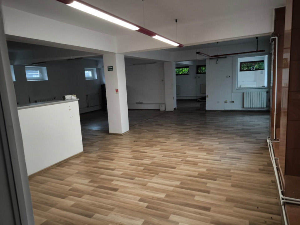 Ultracentral , spatiu comercial, productie ,showroom, resturant, cabinete...