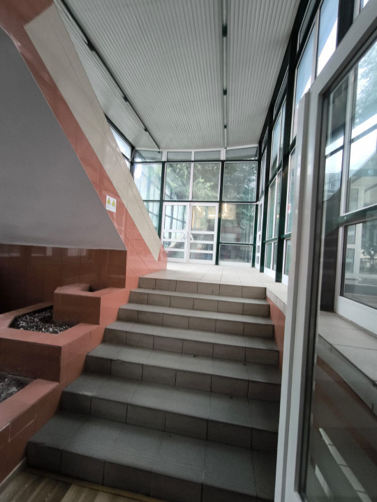 Ultracentral , spatiu comercial, productie ,showroom, resturant, cabinete...