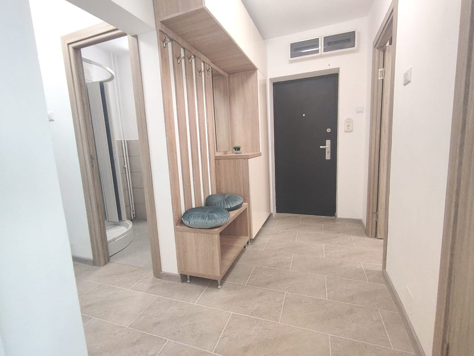 Apartament modern central-cu loc parcare privat