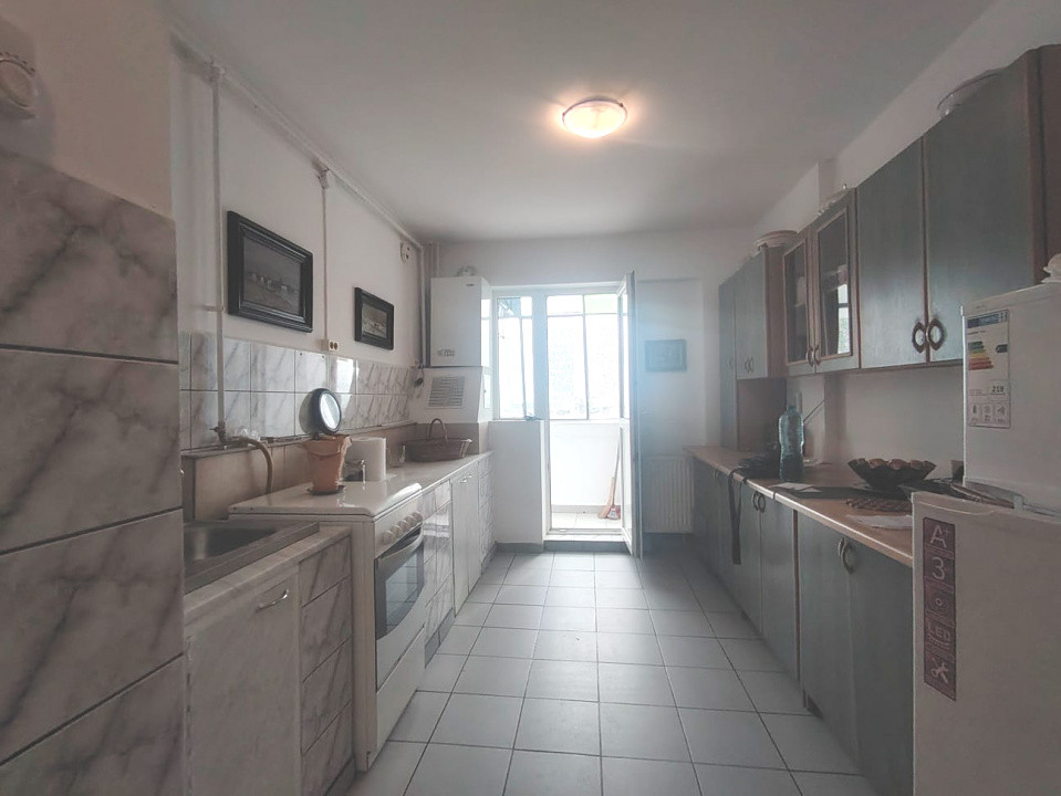 2 camere, etaj 9/10, centrală proprie – Bld. Republicii