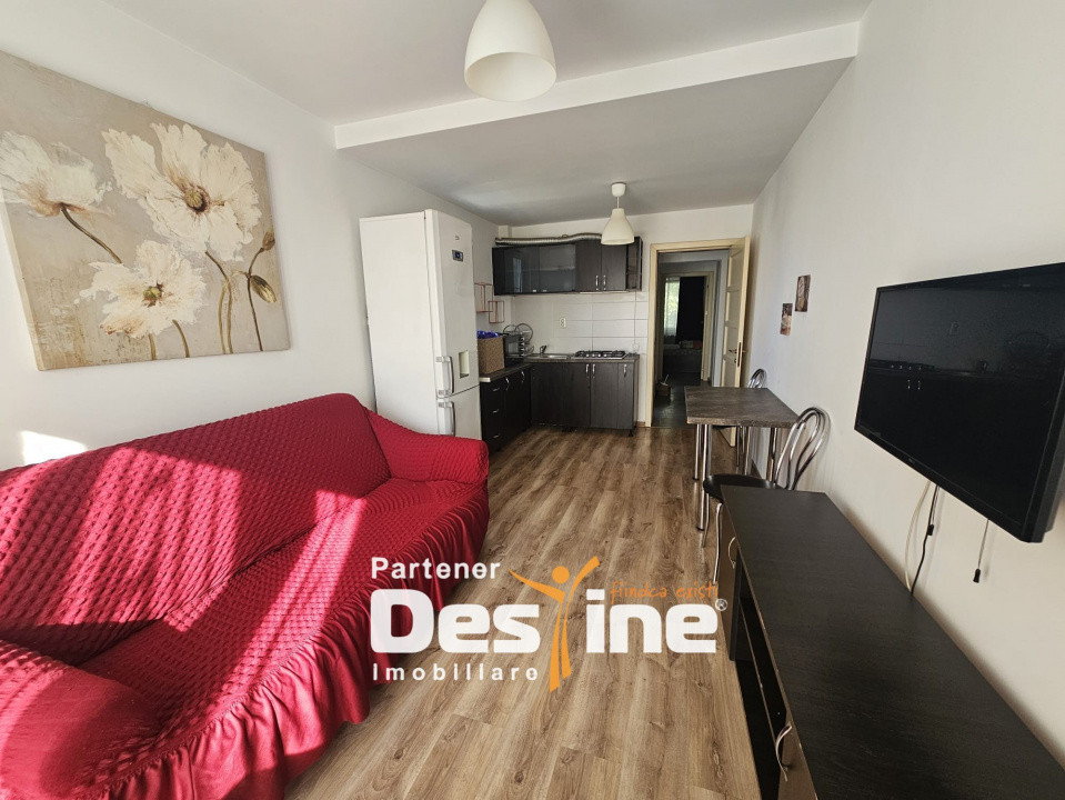 Apartament 3 camere Nicolina, decomandat, mobilat și utilat, aproape de Piață