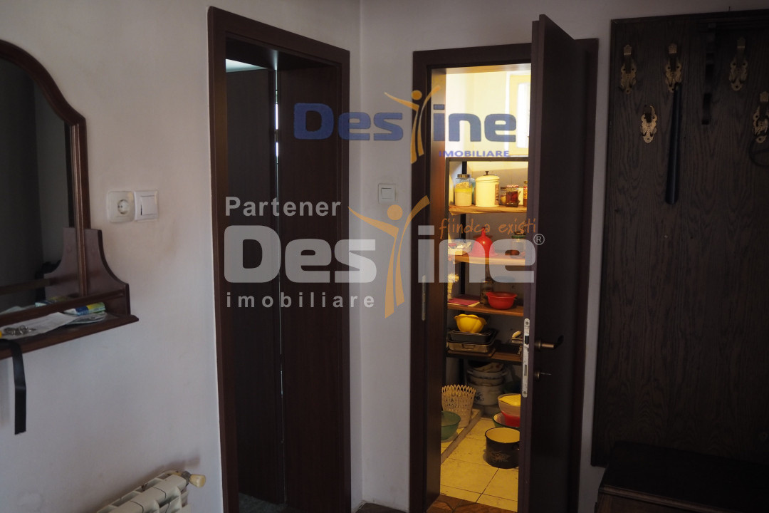 VAND CASA 3 CAMERE,POD,PIVNITA,2 GARAJE,FOISOR,DEJ