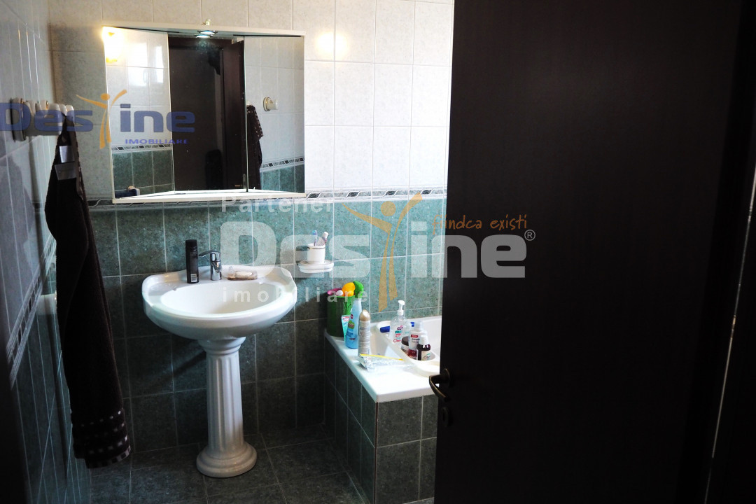 VAND CASA 3 CAMERE,POD,PIVNITA,2 GARAJE,FOISOR,DEJ