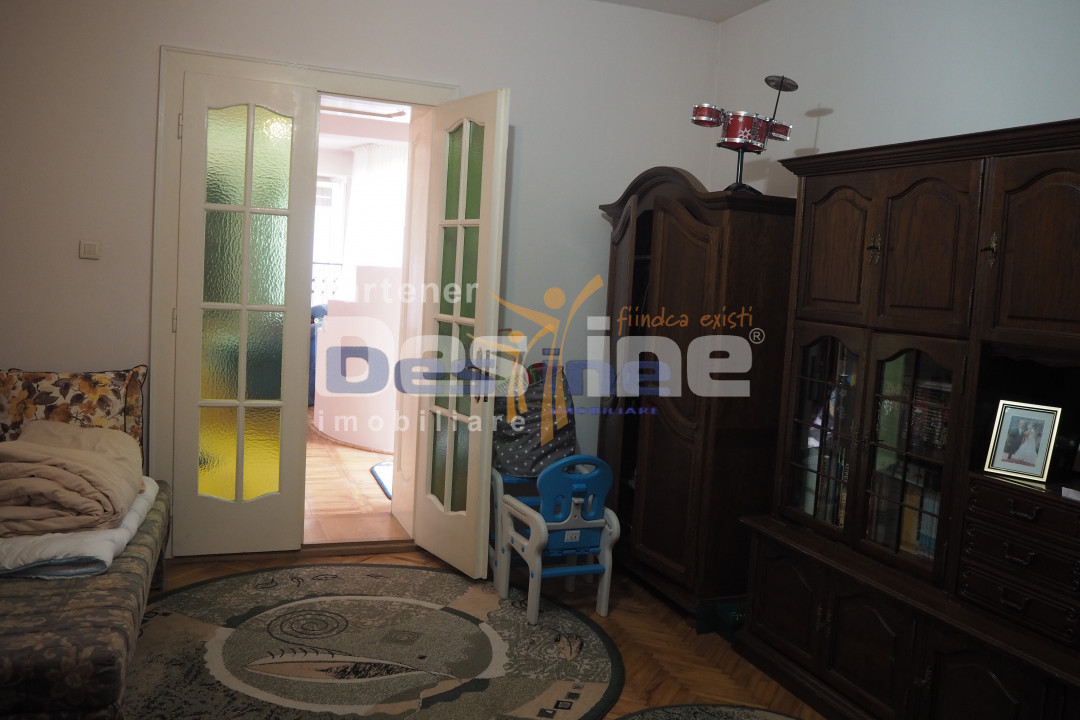 VAND CASA 3 CAMERE,POD,PIVNITA,2 GARAJE,FOISOR,DEJ