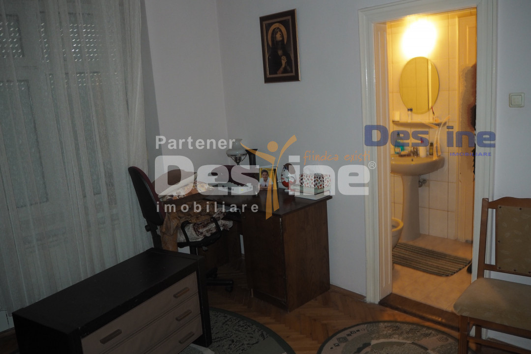 VAND CASA 3 CAMERE,POD,PIVNITA,2 GARAJE,FOISOR,DEJ