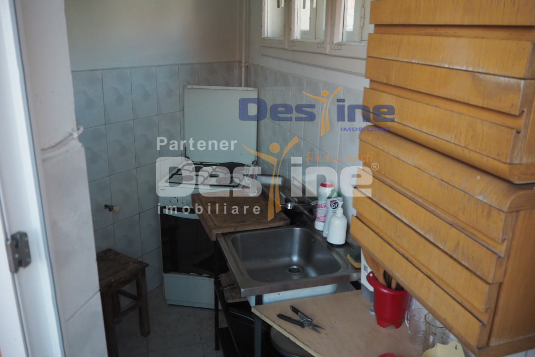 VAND CASA 3 CAMERE,POD,PIVNITA,2 GARAJE,FOISOR,DEJ