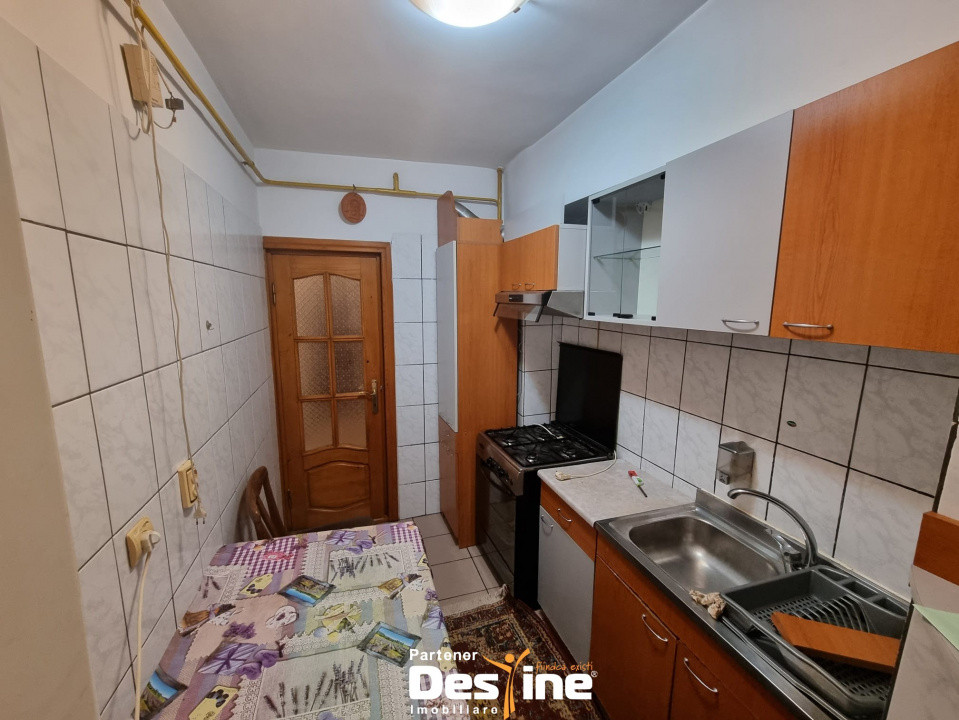 CUG – Apartament 1 cameră decomandat, etaj 1, bloc turn cu lift lângă Selgros