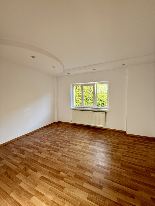 Apartament 3 camere, 77 mp, compartimentare excelentă, gata pentru familia ta