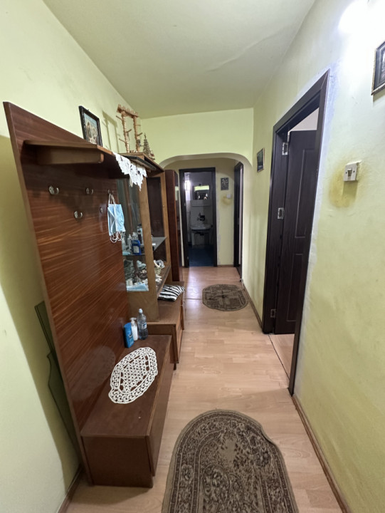 🏠 Apartament de vânzare – decomandat, 2 camere in Craiovita Noua