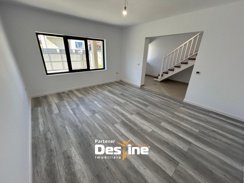 Casă tip DUPLEX 110mp - 300 mp teren Valea Lupului - toate utilitatile 