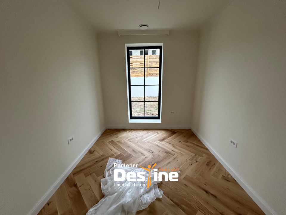 Casa individuala 120mp Teren 360mp Loc parcare terasa si curte generoasa Rediu