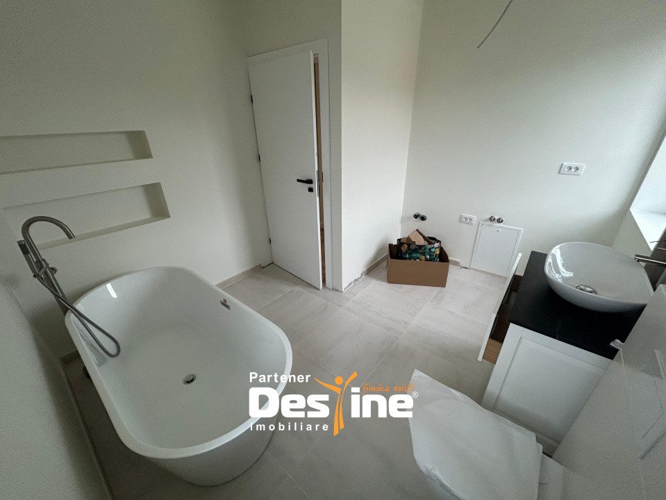 Casa individuala 120mp Teren 360mp Loc parcare terasa si curte generoasa Rediu