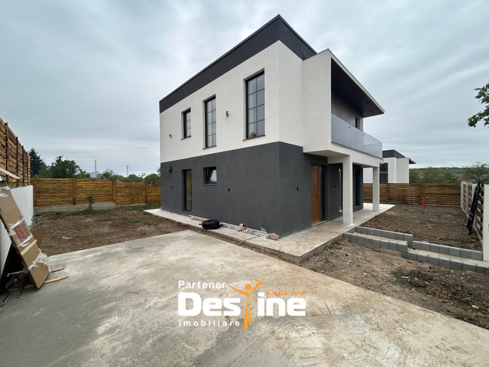 Casa individuala 120mp Teren 360mp Loc parcare terasa si curte generoasa Rediu