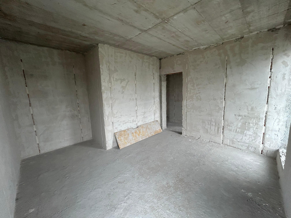 Casa individuala 120mp Teren 360mp Loc parcare terasa si curte generoasa Rediu