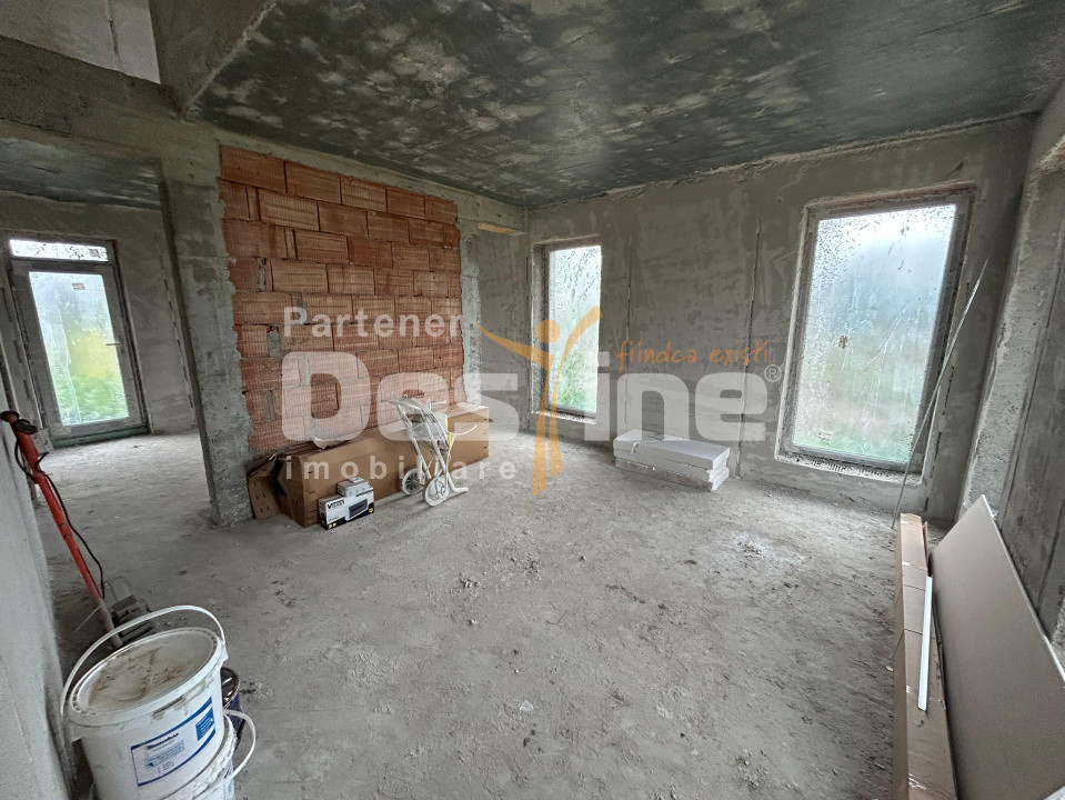 Casa individuala 120mp Teren 360mp Loc parcare terasa si curte generoasa Rediu