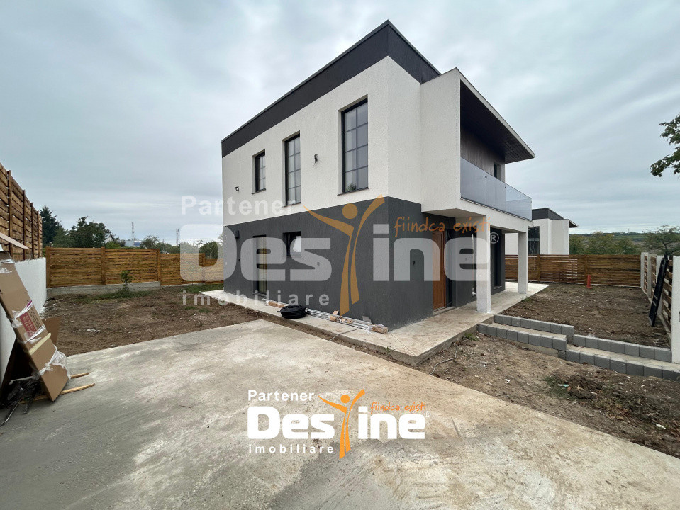 Casa individuala 120mp Teren 360mp Loc parcare terasa si curte generoasa Rediu