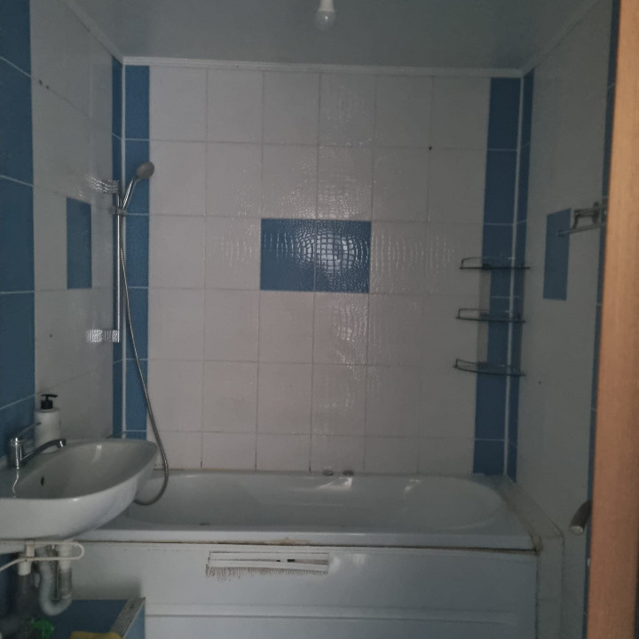 APARTAMENT DE VANZARE CU 3 CAMERE  LA ORIZONT 
