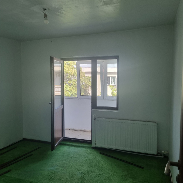 APARTAMENT DE VANZARE CU 3 CAMERE  LA ORIZONT 