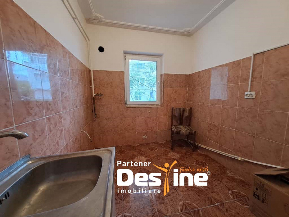 Apartament 2 camere, decomandat , Dacia, 80.900 euro