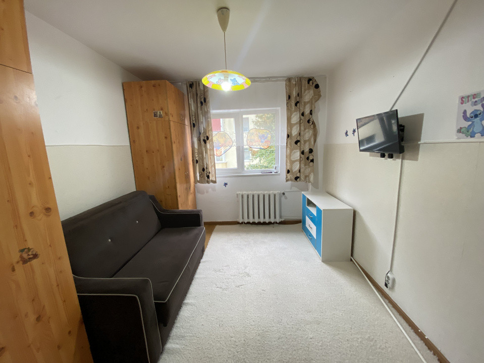 Apartament 2 camere decomandat cu loc de parcare si balcon, zona Astra