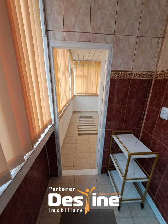 Apartament de inchiriat 2 camere, decomandat , Nicolina, 400 EURO