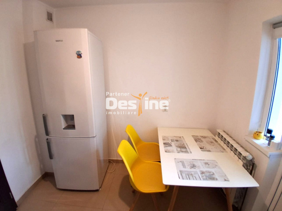 Apartament 2 camere decomandat 50mp utili boxa si loc de parcare mutare imediata