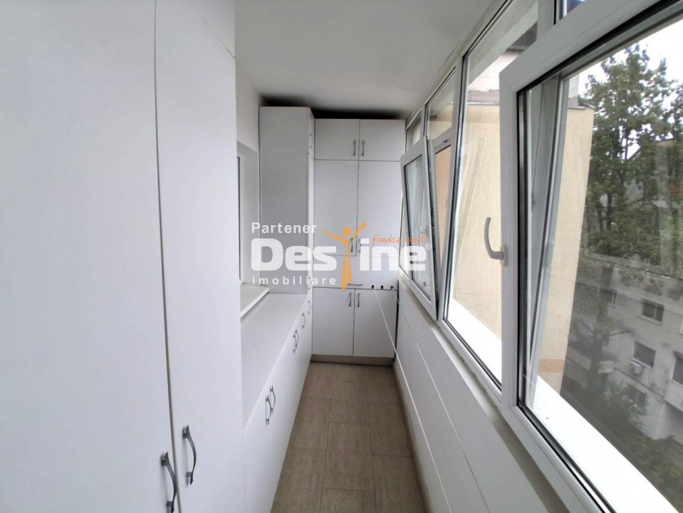 Apartament 2 camere decomandat 50mp utili boxa si loc de parcare mutare imediata