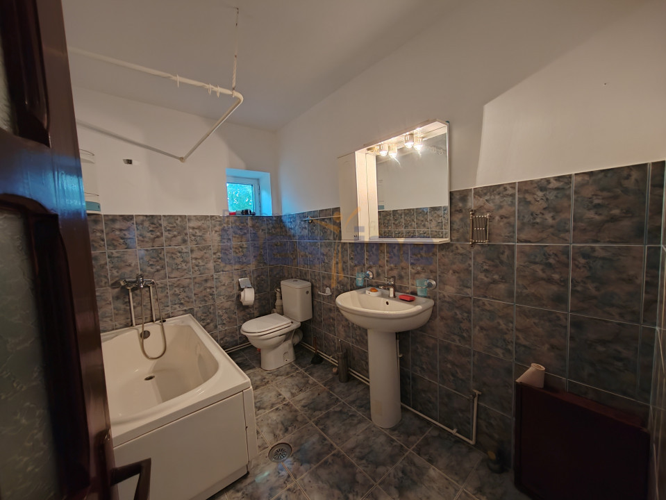 Casa individuala P+ETAJ+M 208 mp + 635 mp TEREN - BUCIUM