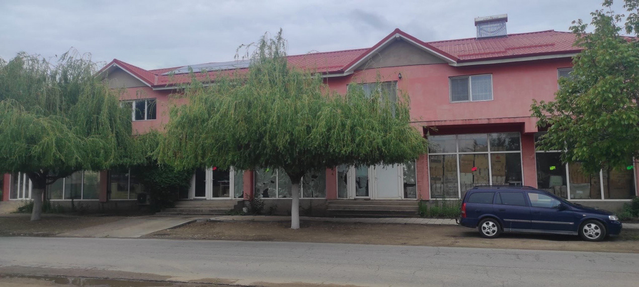 Investiție profitabilă Calafat, spații + apartamente + teren 1000 mp