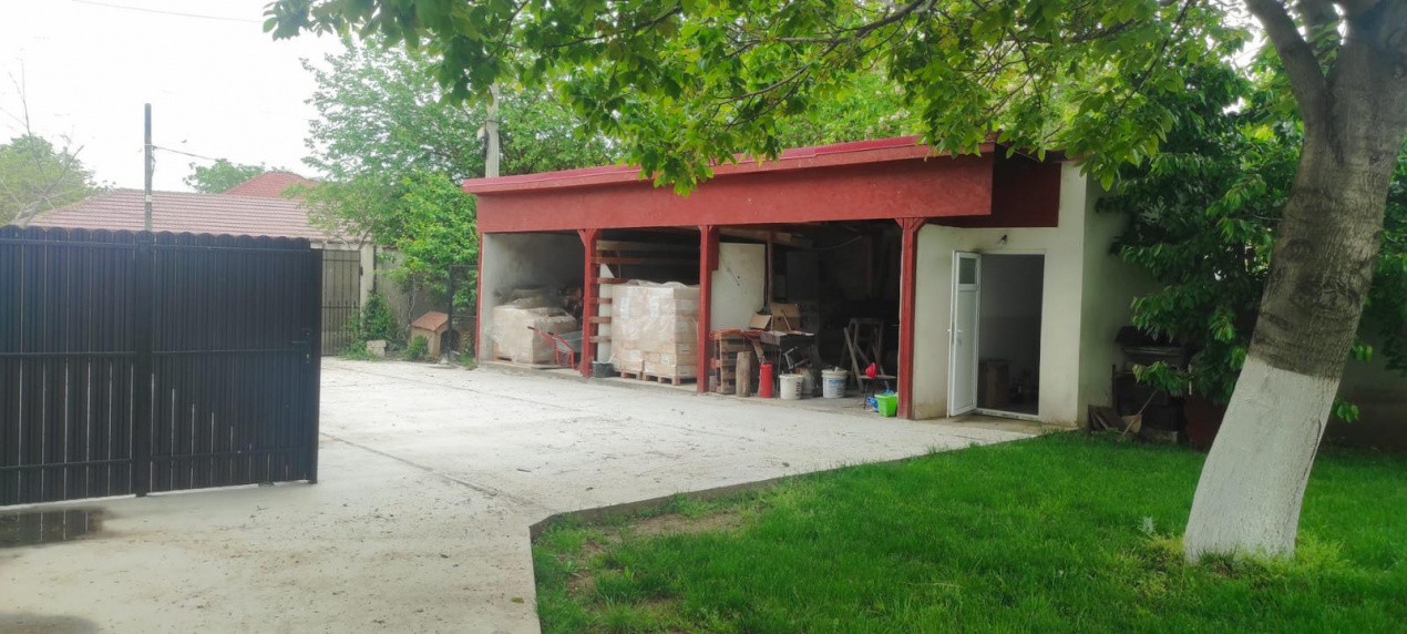 Investiție profitabilă Calafat, spații + apartamente + teren 1000 mp