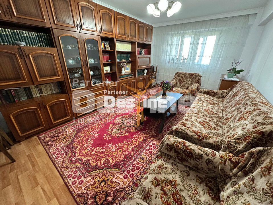 Apartament mobilat și utilat, 3 camere, 70 mp, lift nou – zona Primăriei Pașcani