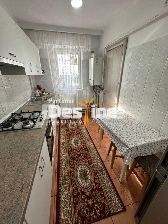 Apartament mobilat și utilat, 3 camere, 70 mp, lift nou – zona Primăriei Pașcani