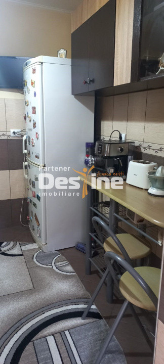 Apartament 3 camere, decomandat , Alexandru cel Bun 