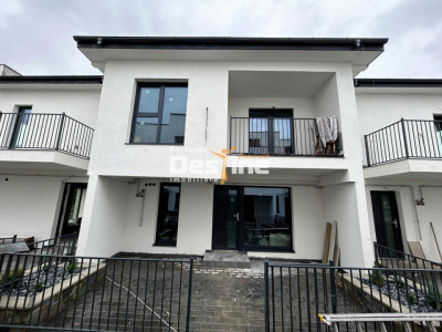 Complex nou de apartamente - Vila P+1 cu acces separat si curte 