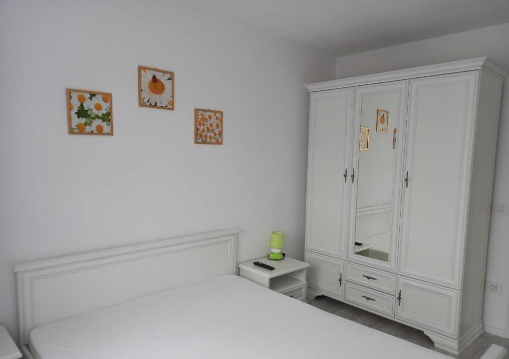 Studio etajul 1 cu balcon si loc de parcare, vis a vis mall Coresi Kasper