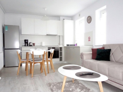 Studio etajul 1 cu balcon si loc de parcare, vis a vis mall Coresi Kasper