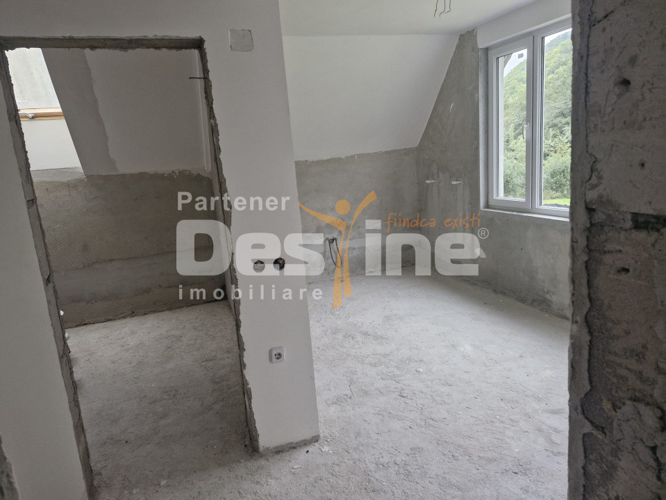 Casă frumoasă - zonă liniștită