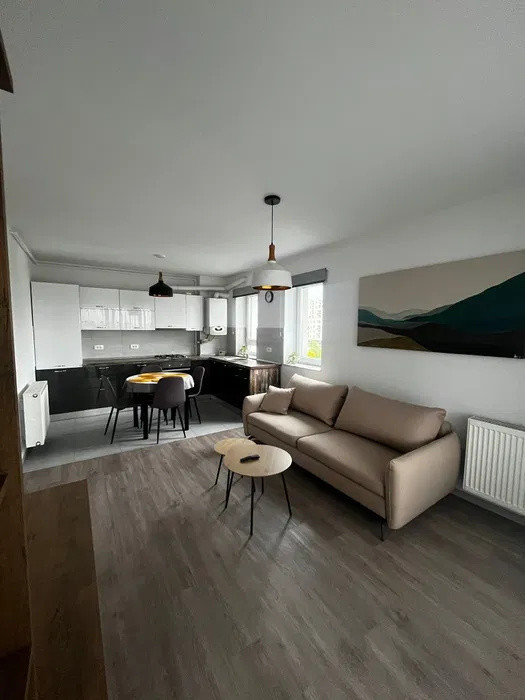 Studio 48 mp cu balcon,  boxa si loc de parcare, in complexul Kasper Coresi