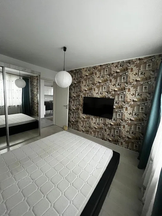 Studio 48 mp cu balcon,  boxa si loc de parcare, in complexul Kasper Coresi
