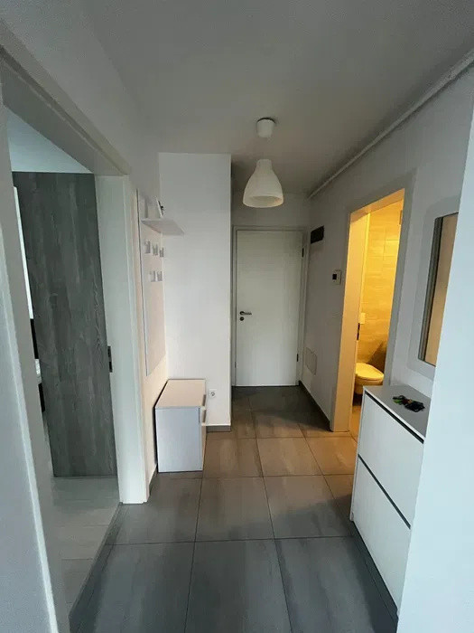 Studio 48 mp cu balcon,  boxa si loc de parcare, in complexul Kasper Coresi